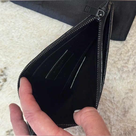 SAINT LAURENT Monogramme Quilted Calfskin Zip Pouch Black - Picture 11 of 15
